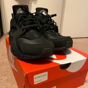Nike Huraches Sz 10